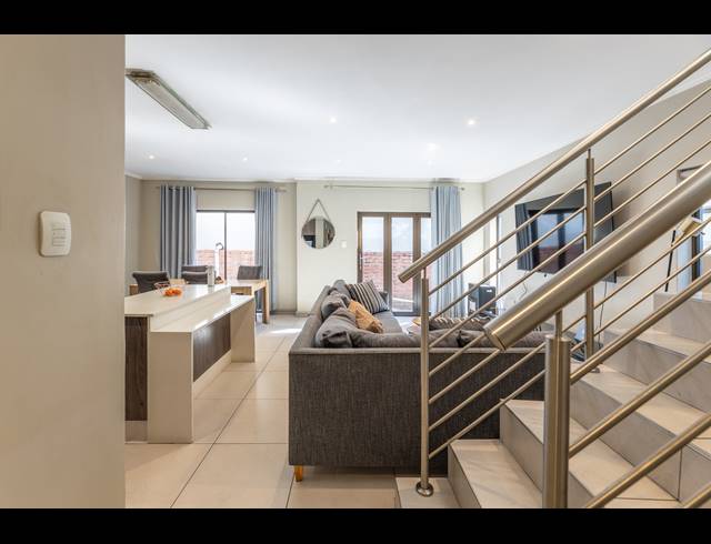 3 BEDROOM HOUSE FOR SALE IN BRYANSTON